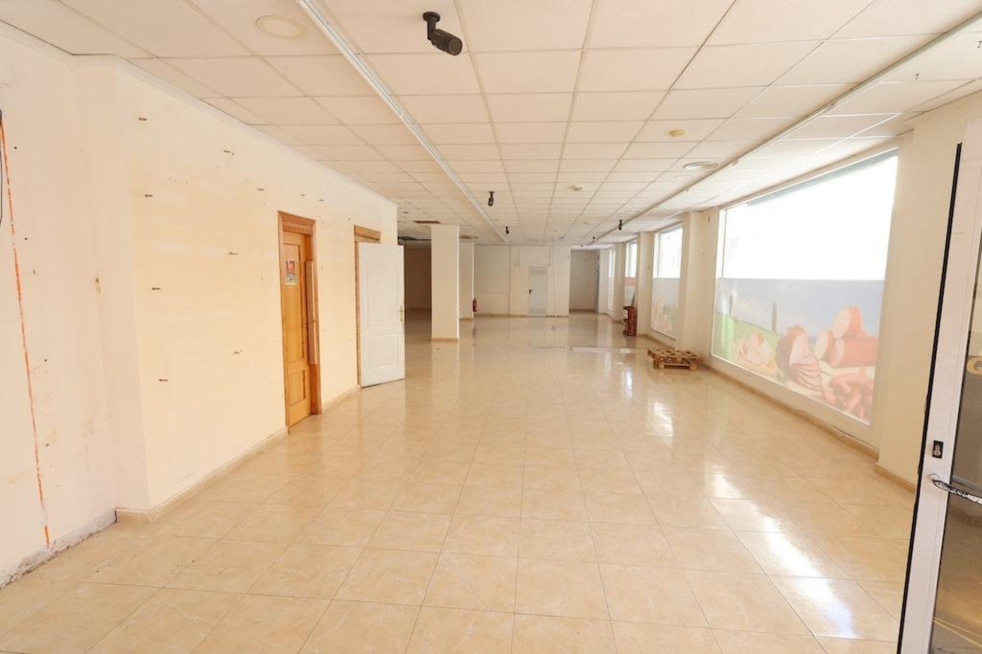 Odsprzedaż - Commercial premises - Torrevieja - Estacion de autobuses
