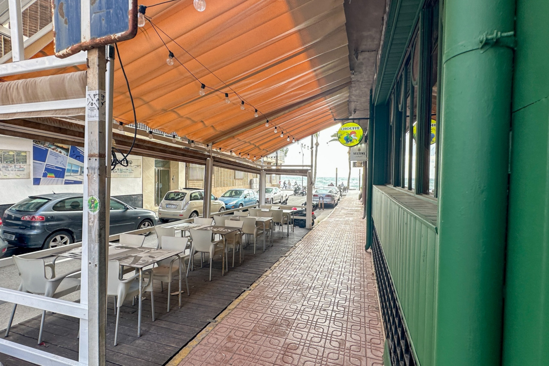 Odsprzedaż - Commercial - Torrevieja - Playa del Cura