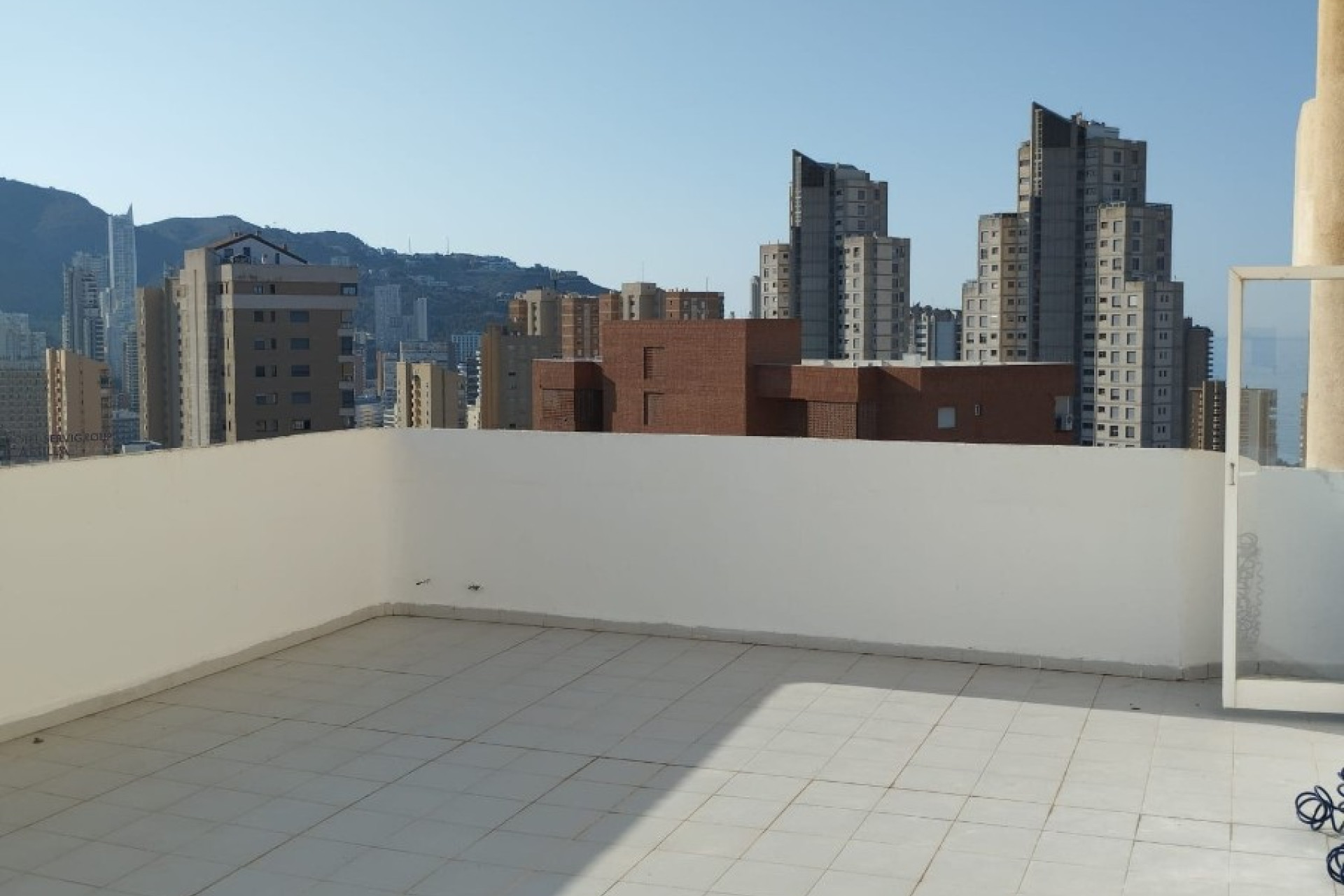 Odsprzedaż - Daszek - Benidorm - Zona de Poniente