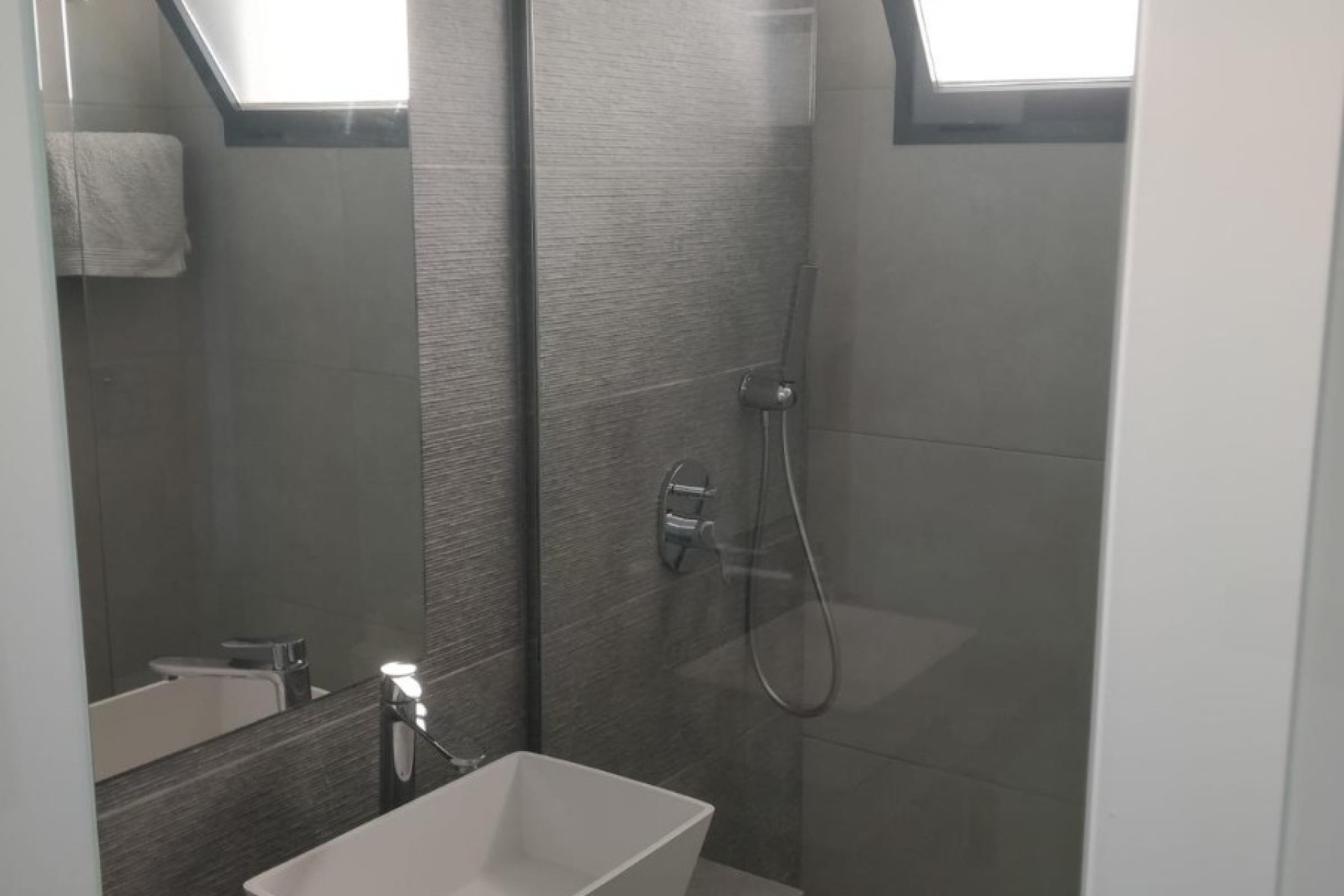 Odsprzedaż - Daszek - El Raso