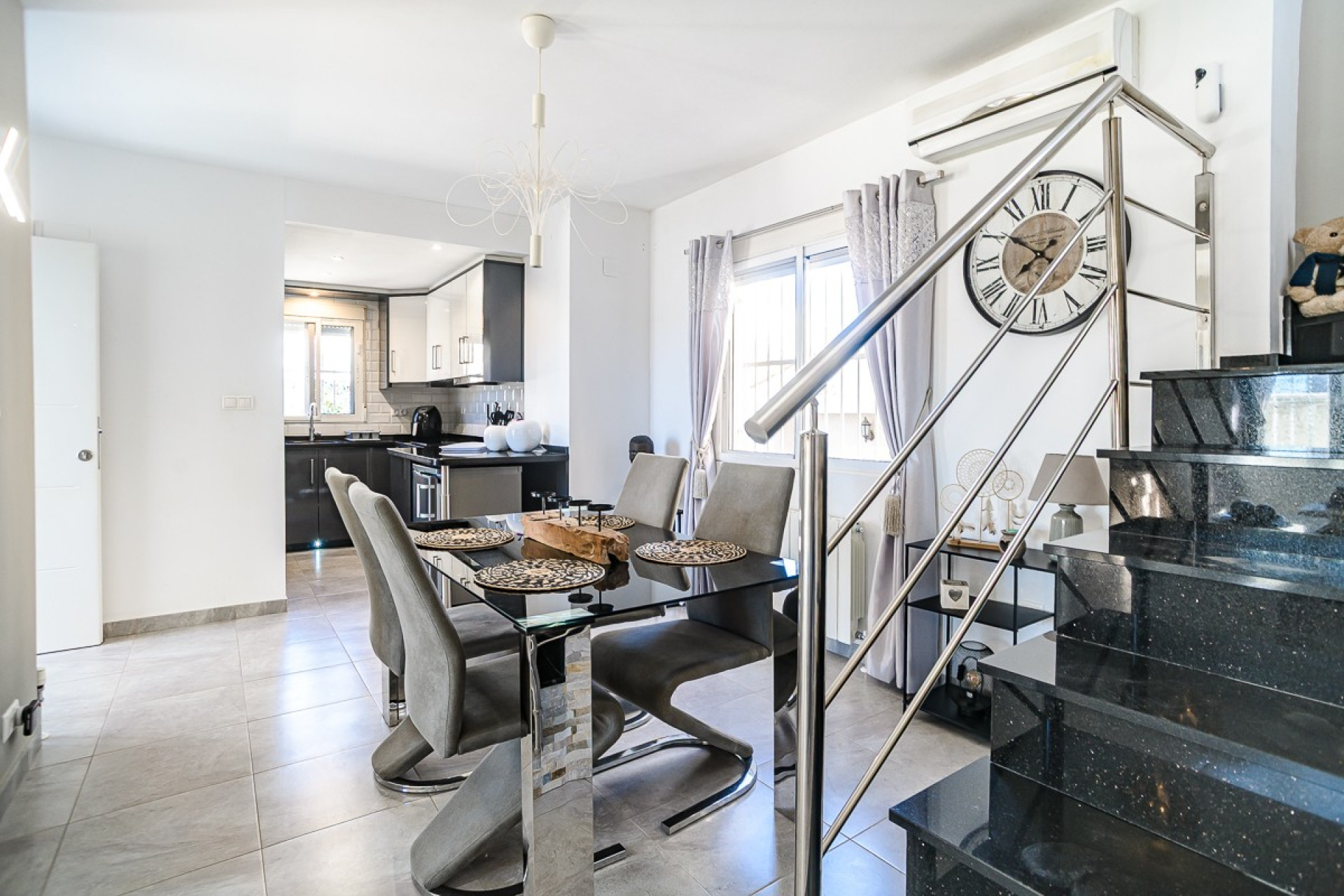 Odsprzedaż - Finca / Nieruchomość wiejska - Algorfa - ALGORFA