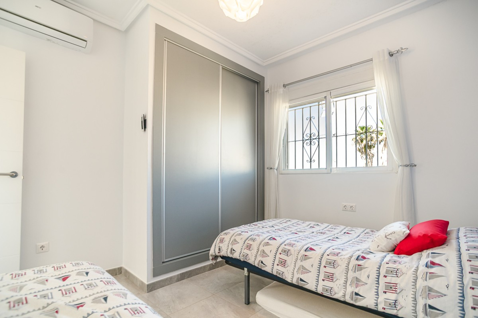 Odsprzedaż - Finca / Nieruchomość wiejska - Algorfa - ALGORFA