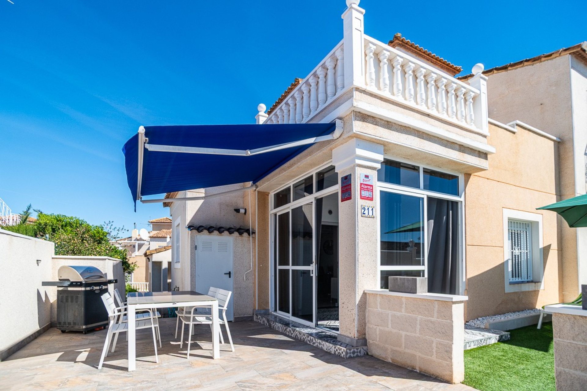 Odsprzedaż - Finca / Nieruchomość wiejska - Algorfa - ALGORFA