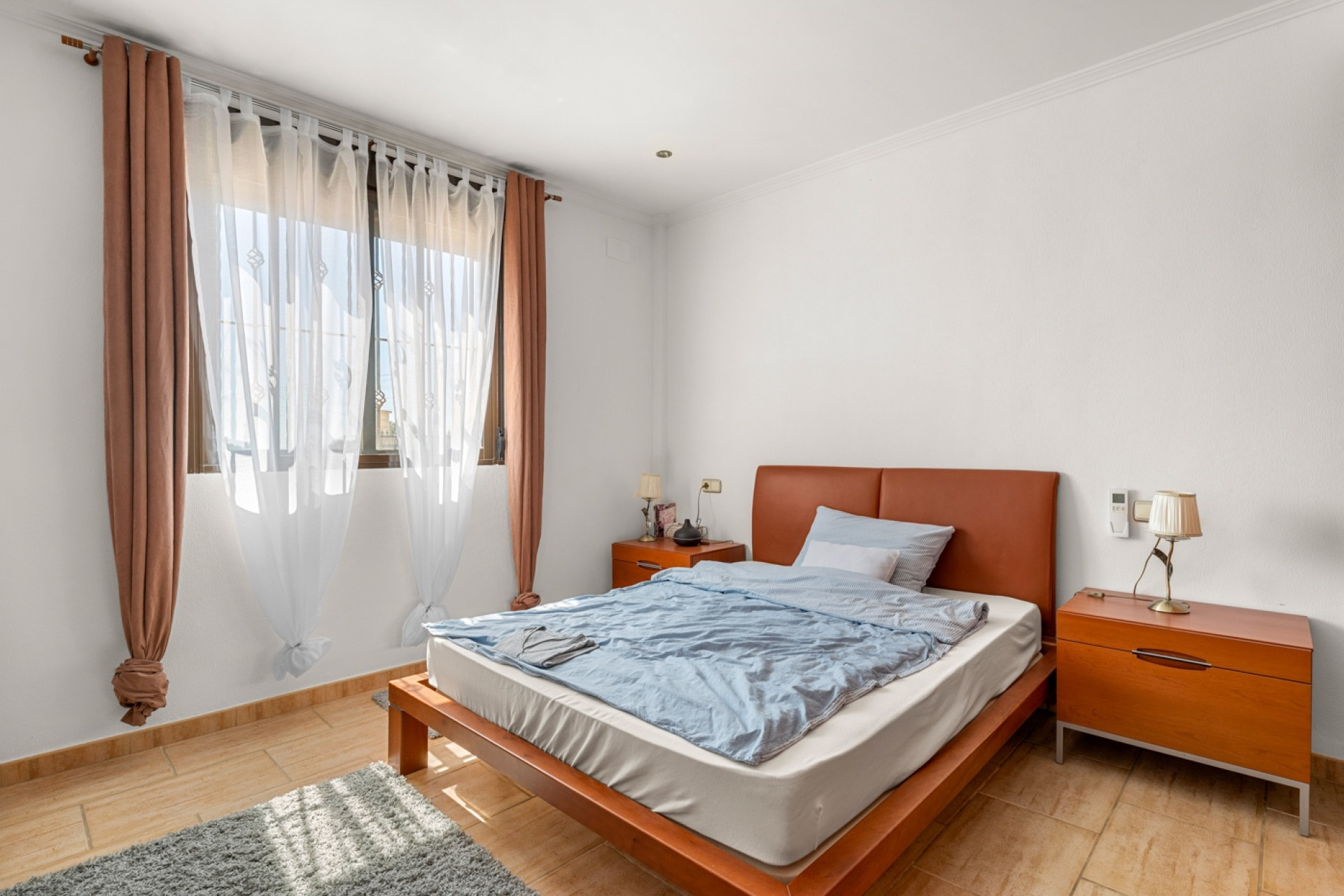 Odsprzedaż - Finca / Nieruchomość wiejska - Crevillente