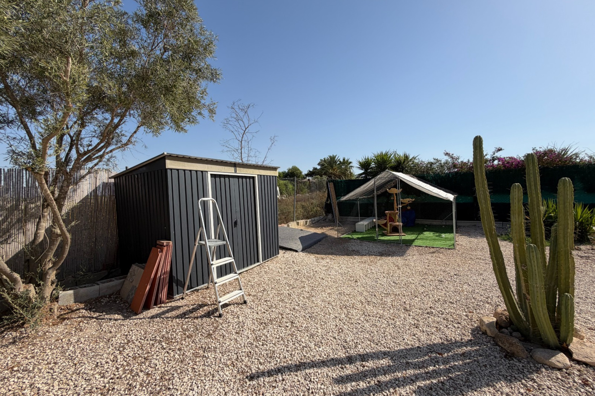 Odsprzedaż - Finca / Nieruchomość wiejska - La Marina - Elche / Elx
