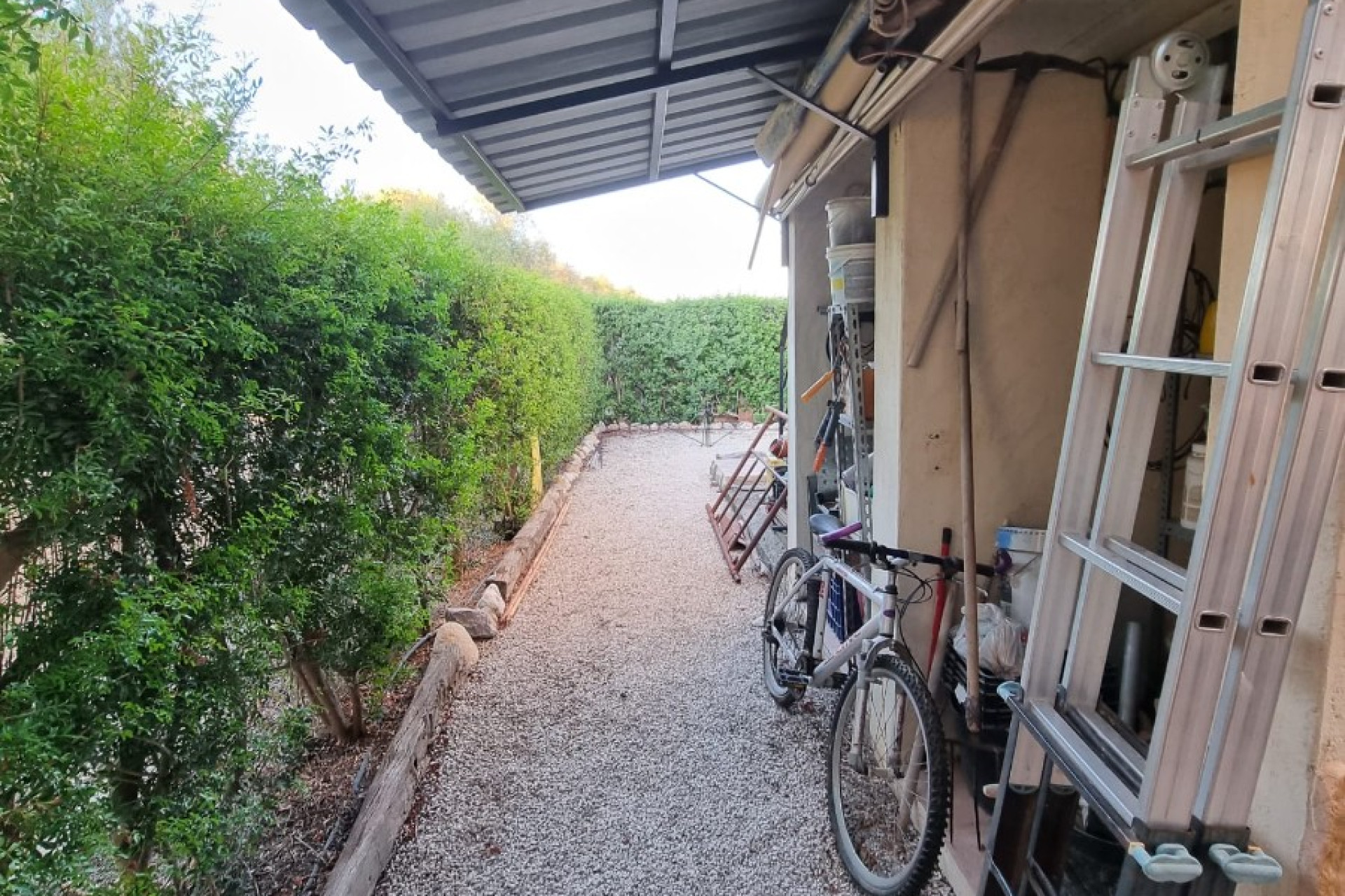 Odsprzedaż - Finca / Nieruchomość wiejska - Orihuela - Benferri