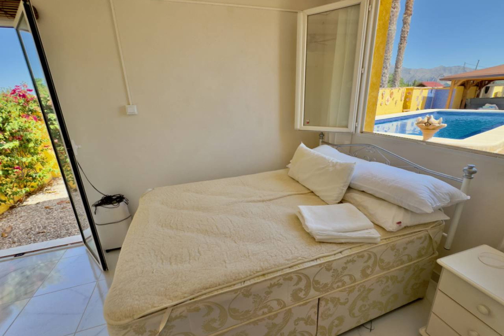 Odsprzedaż - Finca / Nieruchomość wiejska - Orihuela