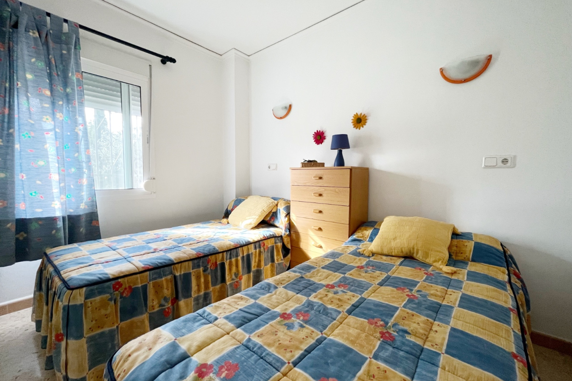 Odsprzedaż - Kamienica - Denia - Les Marines - Las Marinas