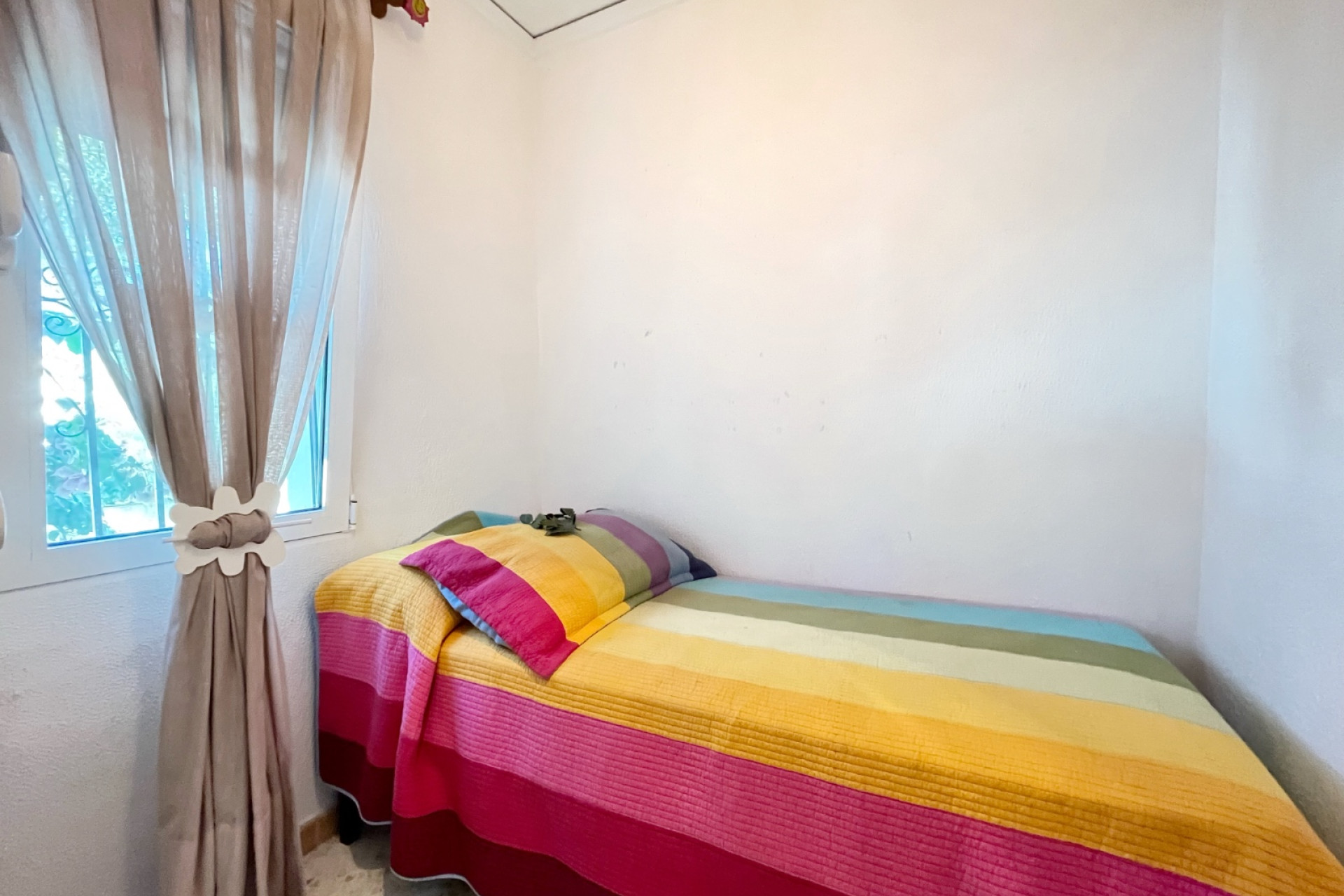 Odsprzedaż - Kamienica - Denia - Les Marines - Las Marinas