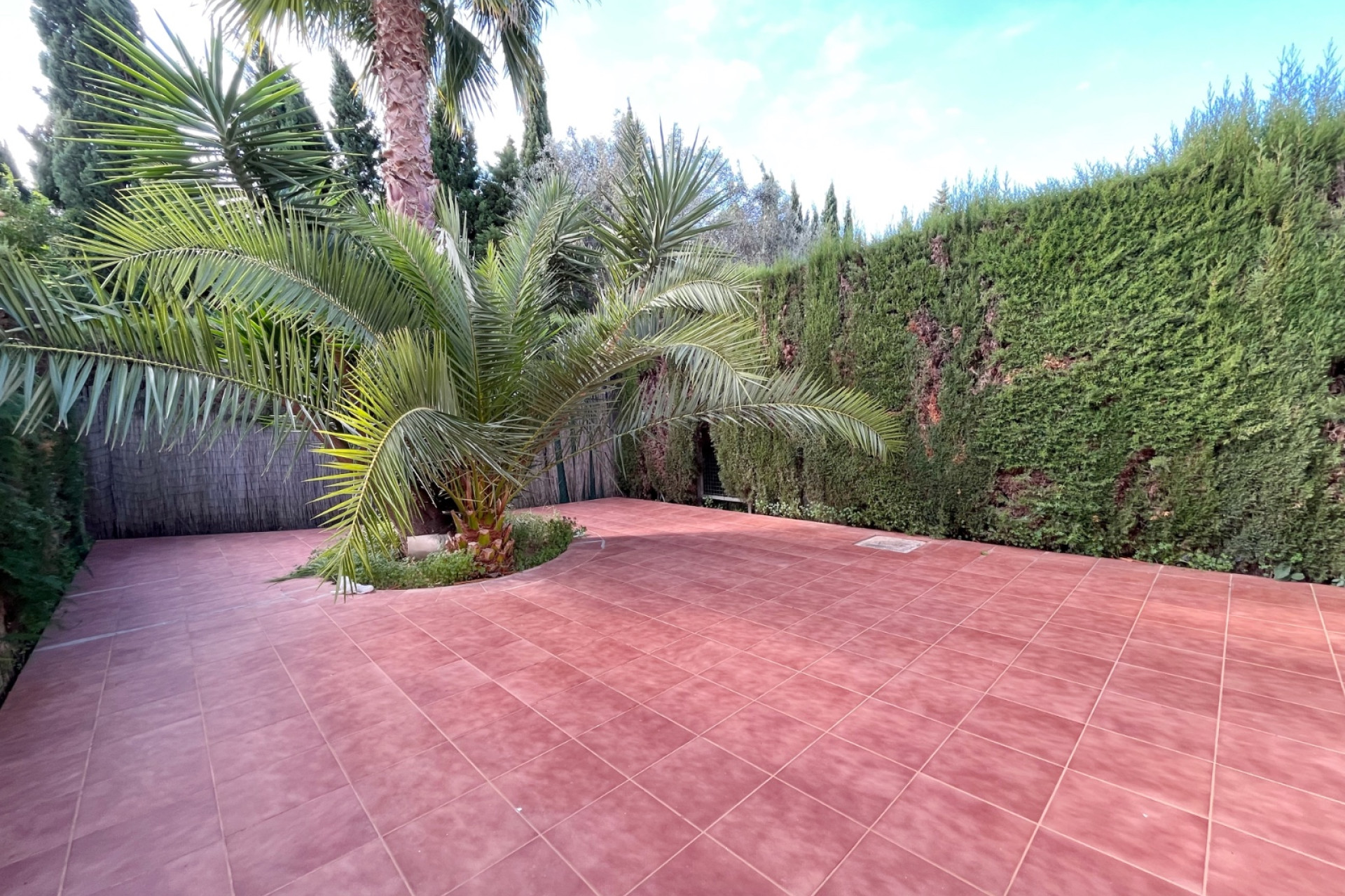 Odsprzedaż - Kamienica - Denia - Les Marines - Las Marinas