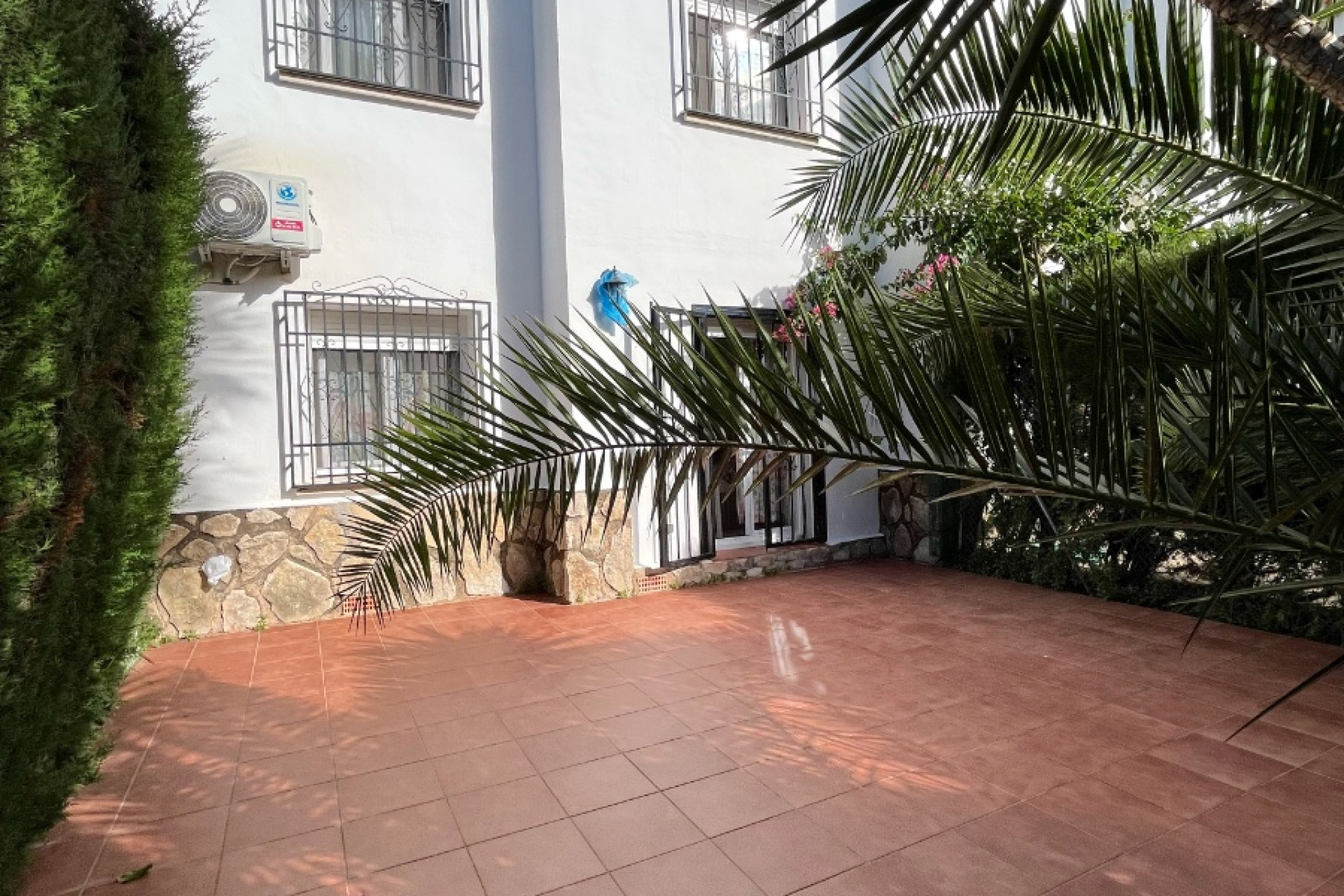 Odsprzedaż - Kamienica - Denia - Les Marines - Las Marinas