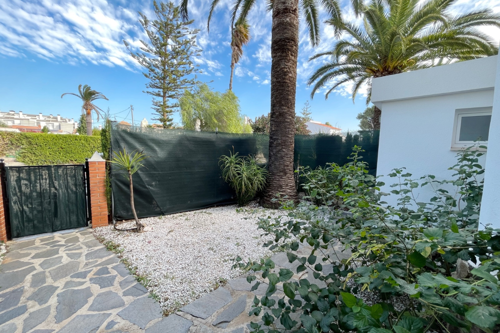 Odsprzedaż - Kamienica - Denia - Les Marines - Las Marinas