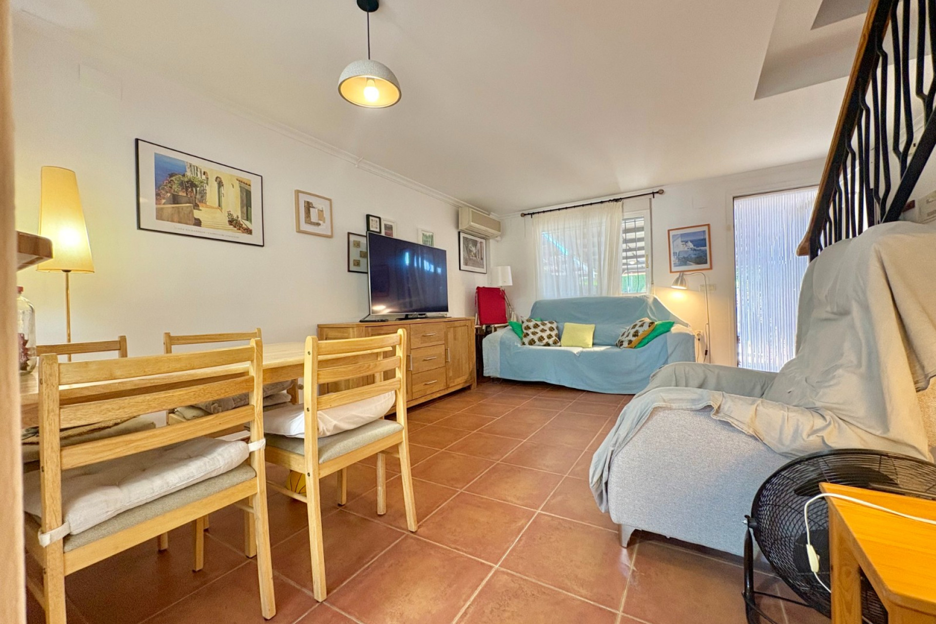 Odsprzedaż - Kamienica - Denia - Les Marines - Las Marinas