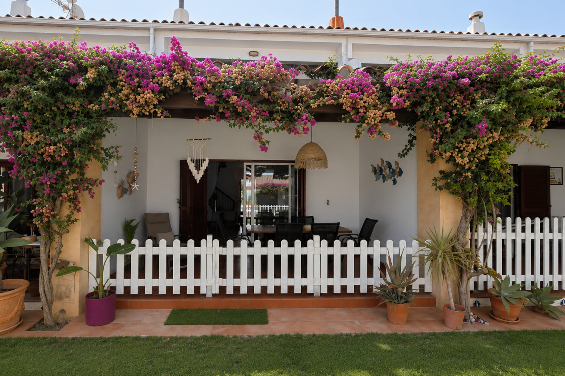 Odsprzedaż - Kamienica - Denia - Les Marines - Las Marinas
