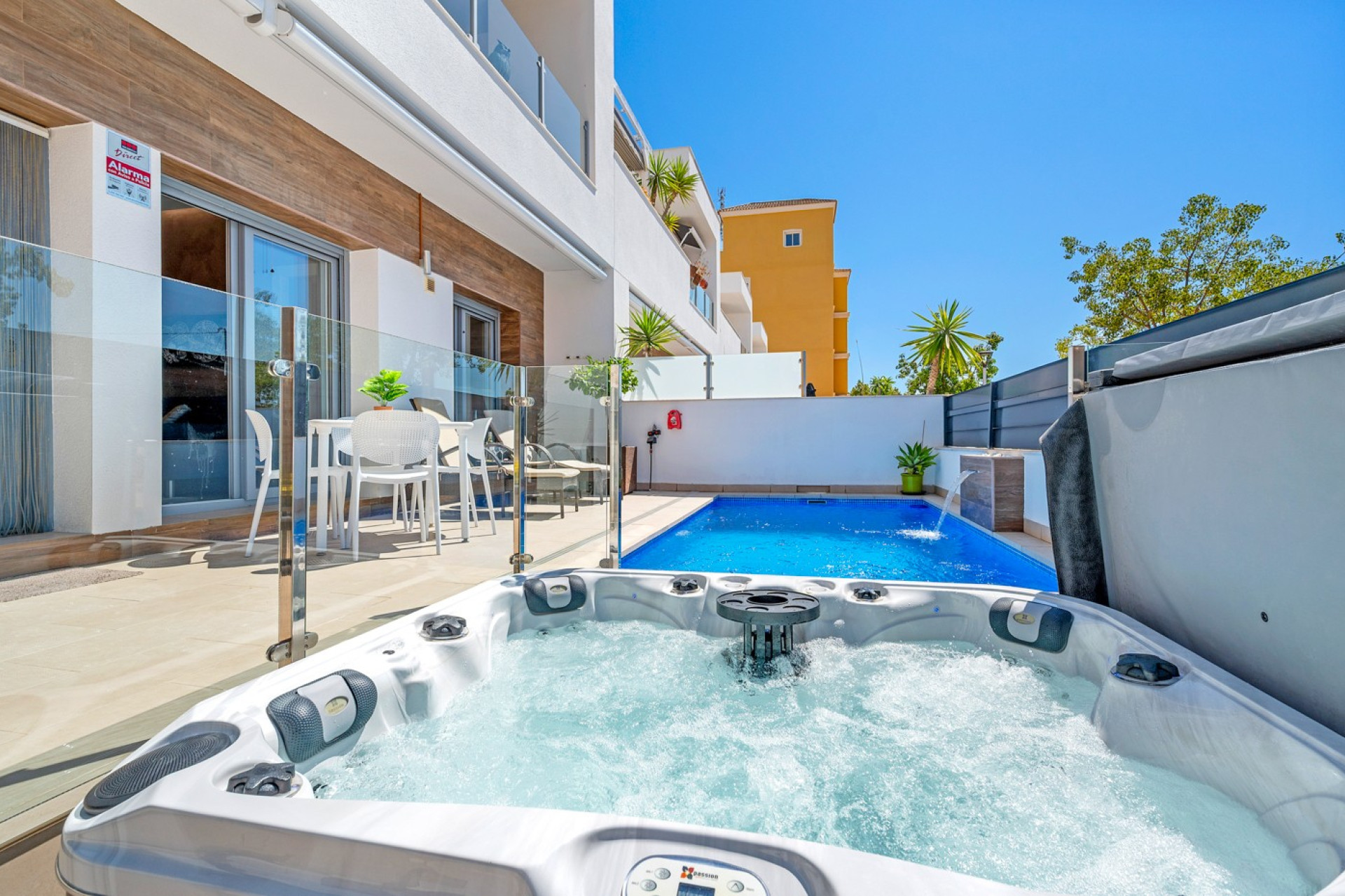 Odsprzedaż - Kamienica - Formentera del Segura