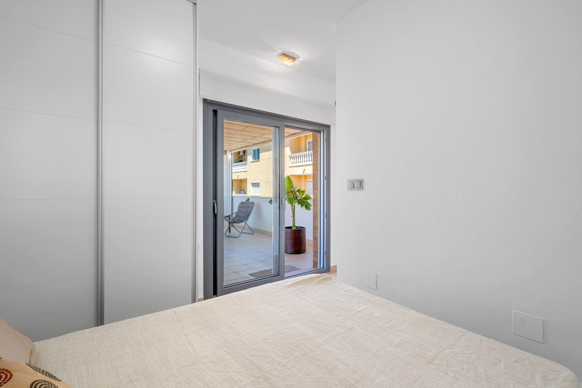 Odsprzedaż - Kamienica - Formentera del Segura