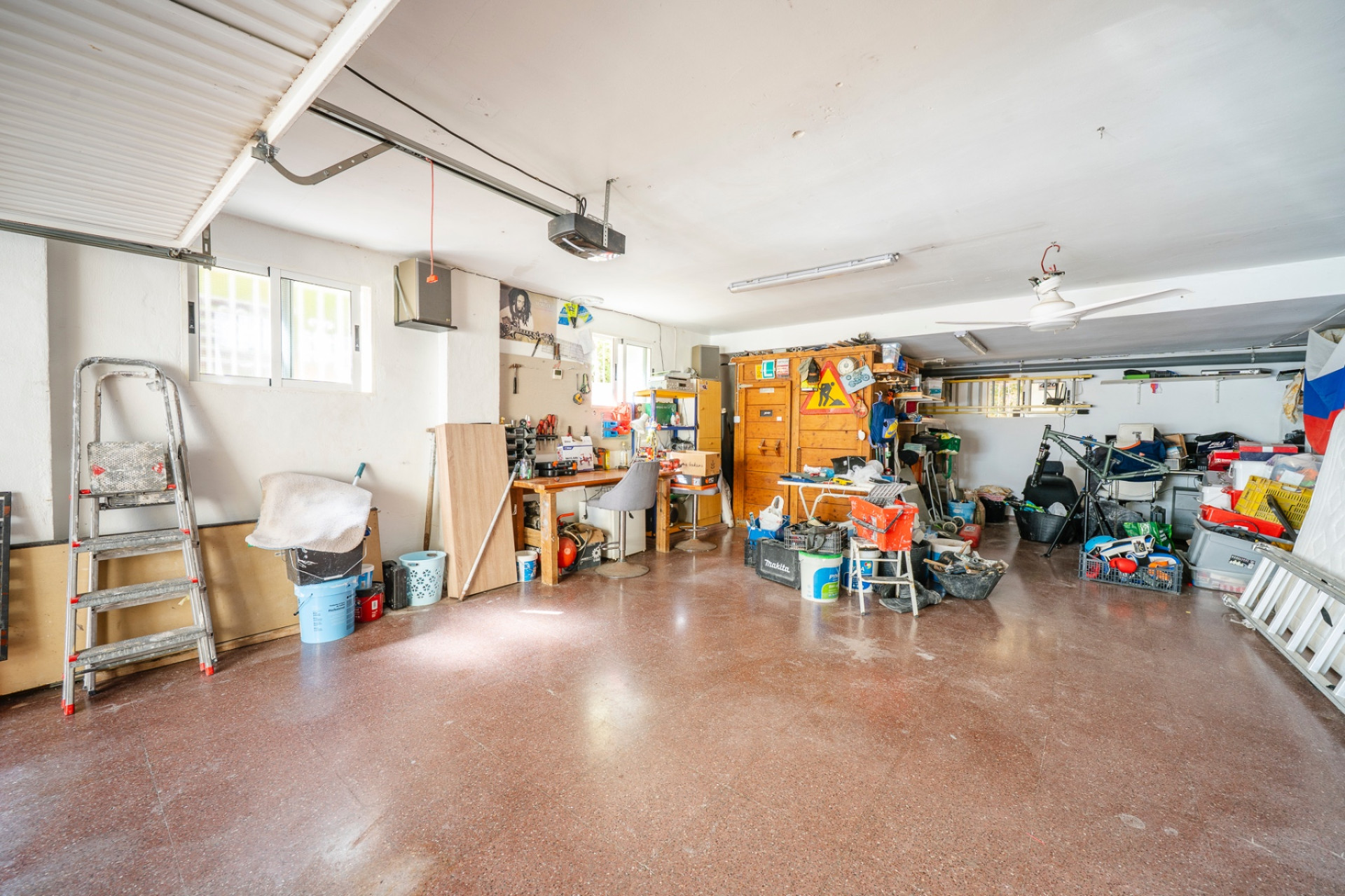 Odsprzedaż - Kamienica - Guardamar del Segura - El Moncayo