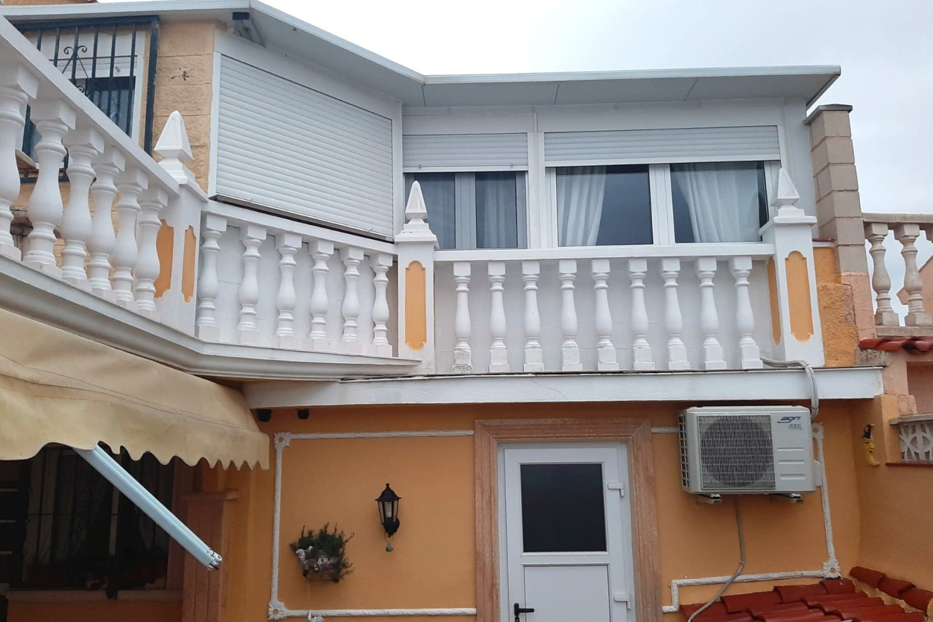 Odsprzedaż - Kamienica - La Nucía