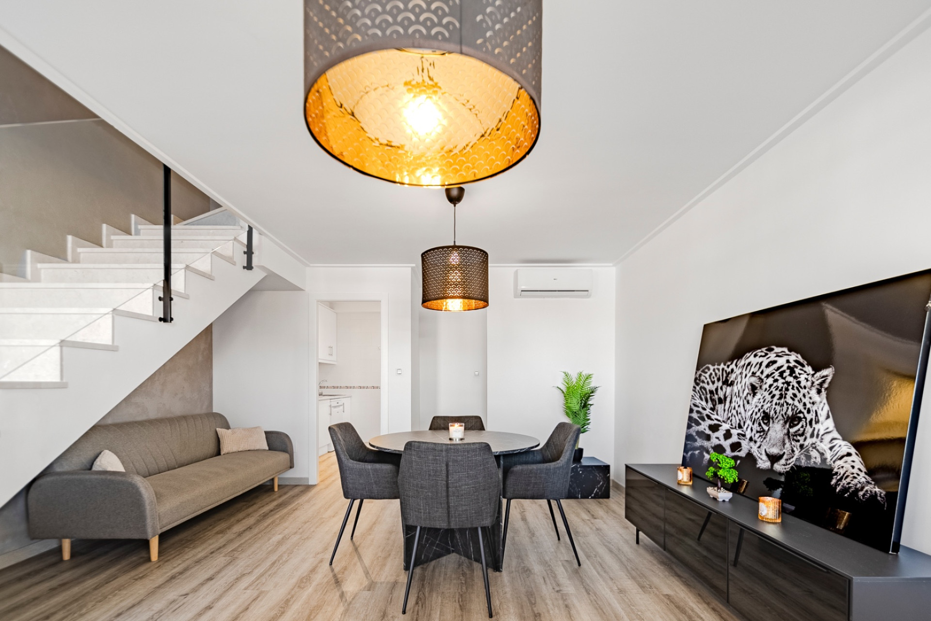 Odsprzedaż - Kamienica - Los Balcones