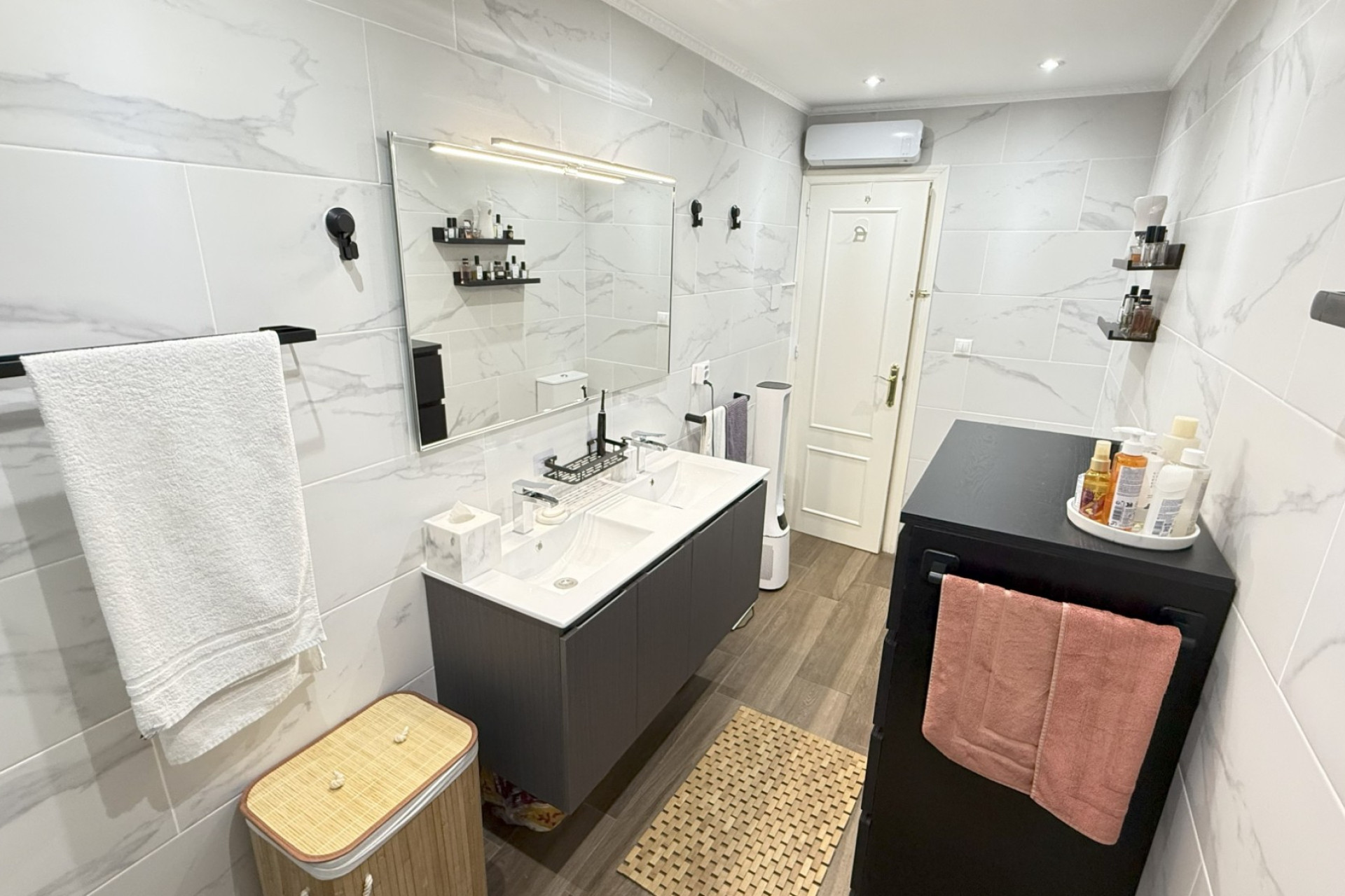 Odsprzedaż - Kamienica - Orihuela Costa - La Zenia