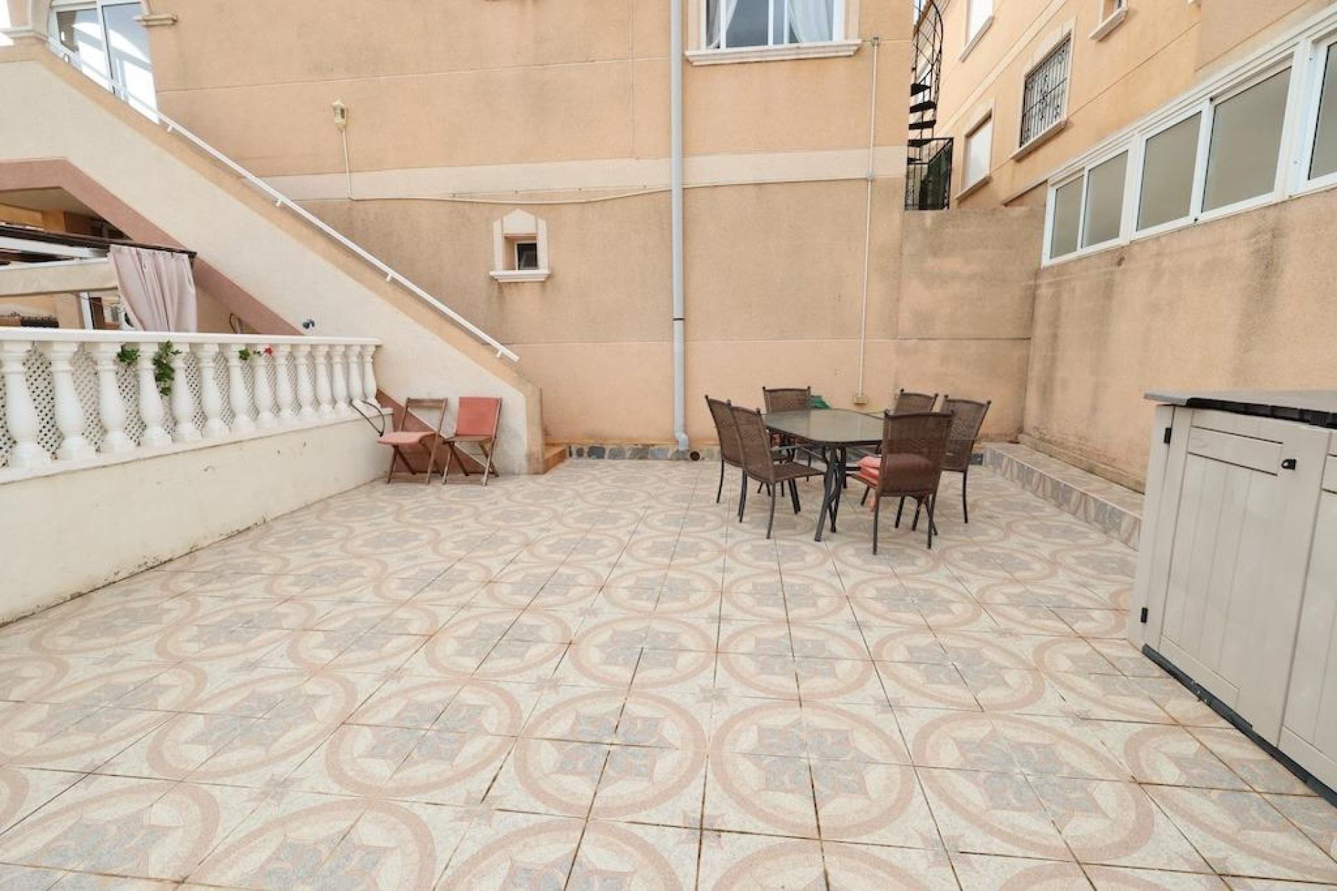 Odsprzedaż - Kamienica - Orihuela Costa - La Zenia