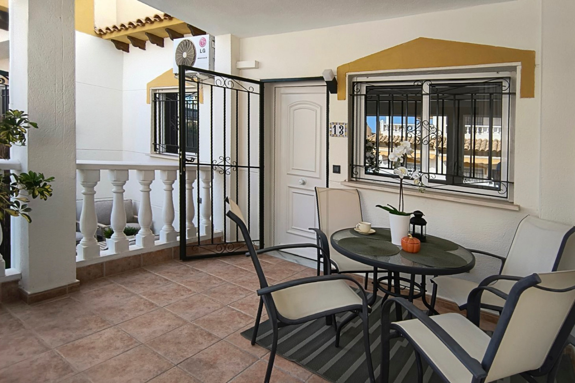 Odsprzedaż - Kamienica - Orihuela Costa