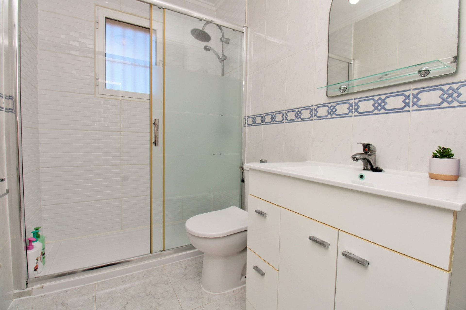 Odsprzedaż - Kamienica - Playa Flamenca