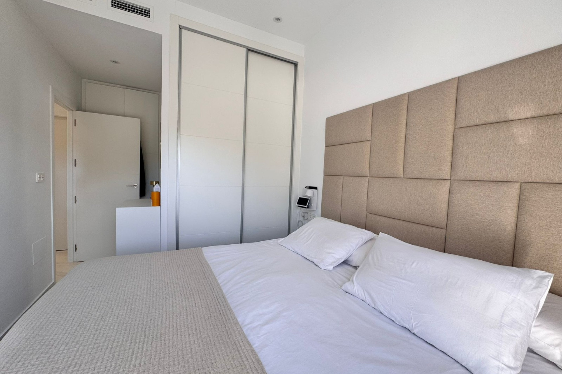 Odsprzedaż - Kamienica - Polop