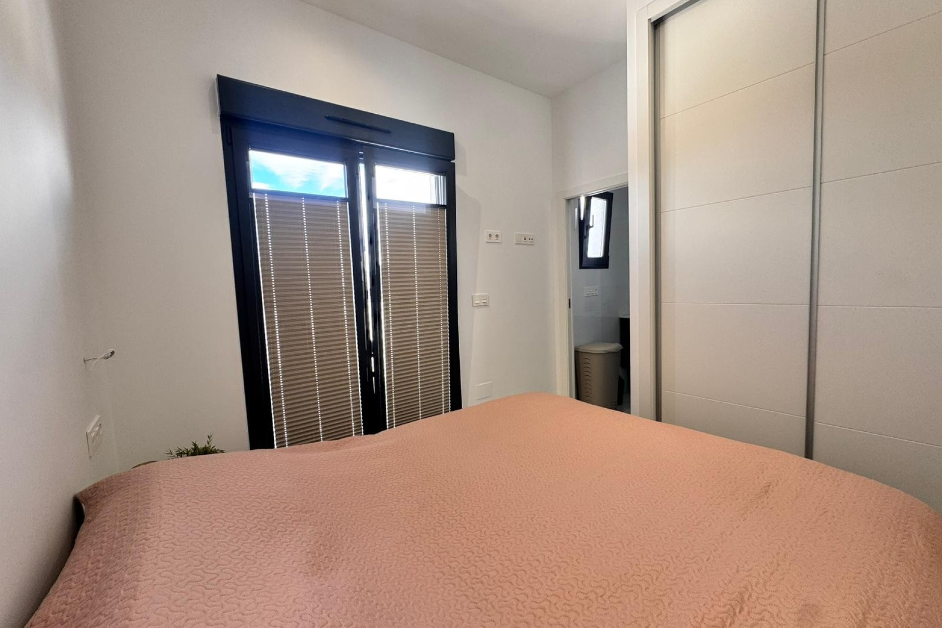 Odsprzedaż - Kamienica - Polop