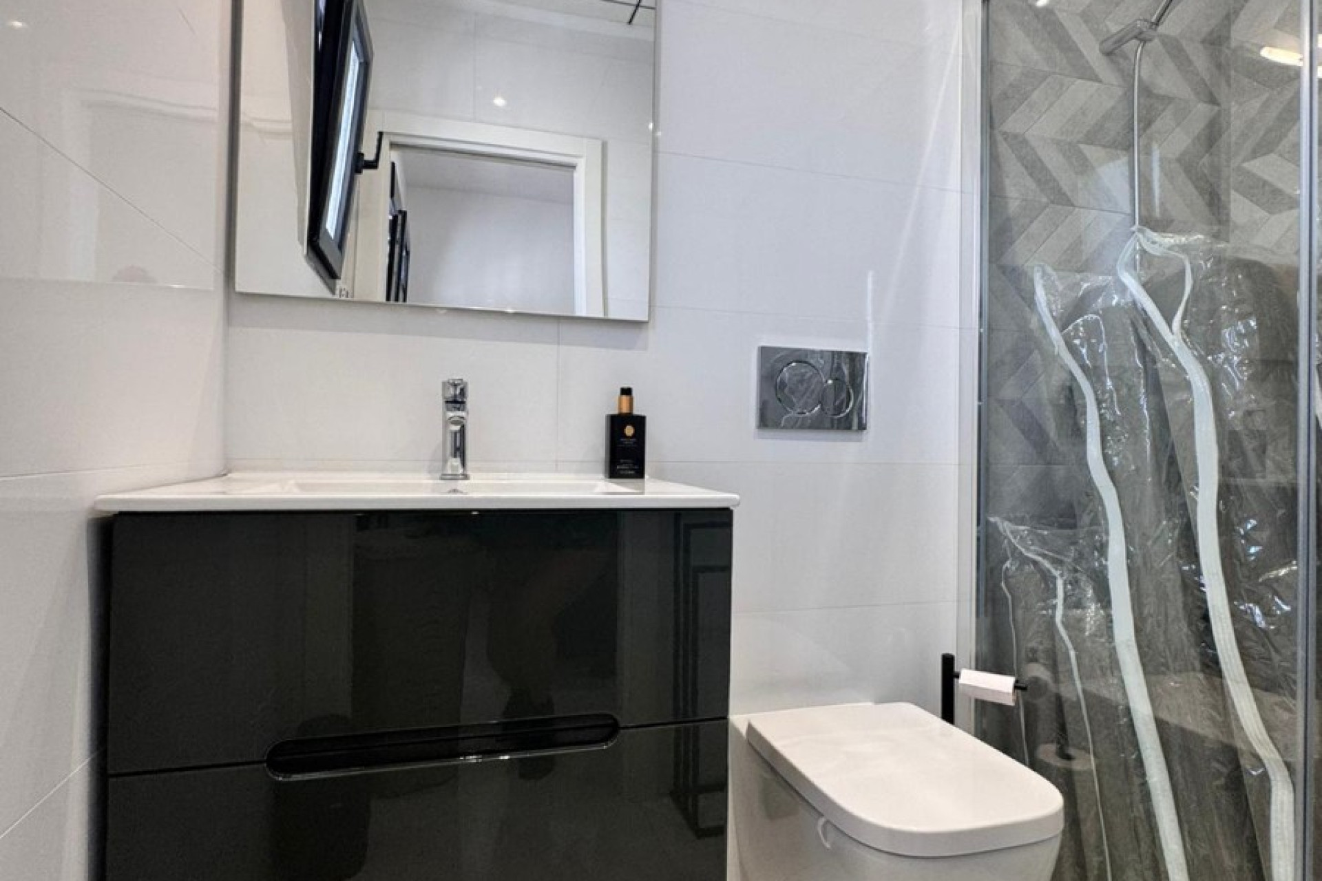 Odsprzedaż - Kamienica - Polop