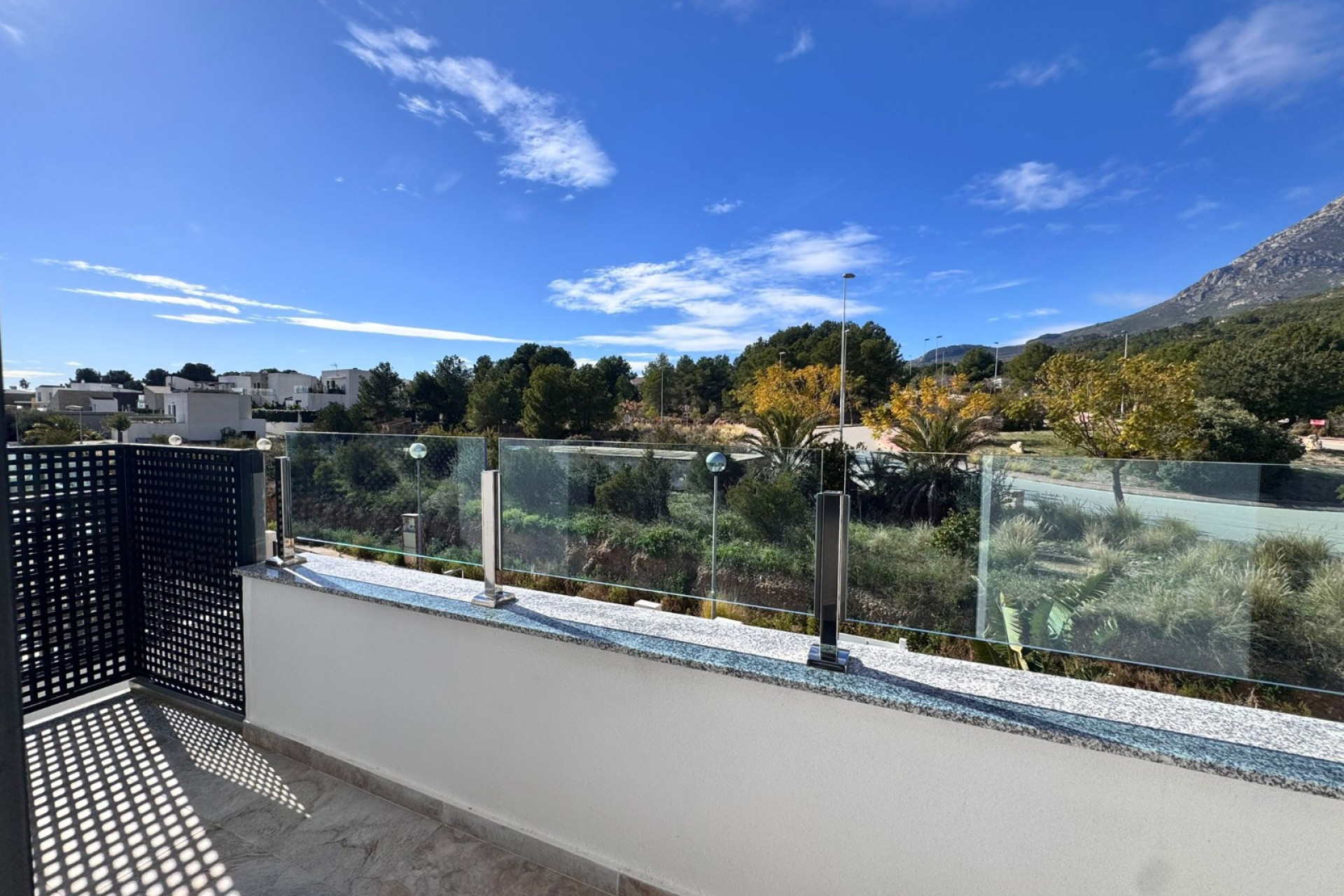 Odsprzedaż - Kamienica - Polop