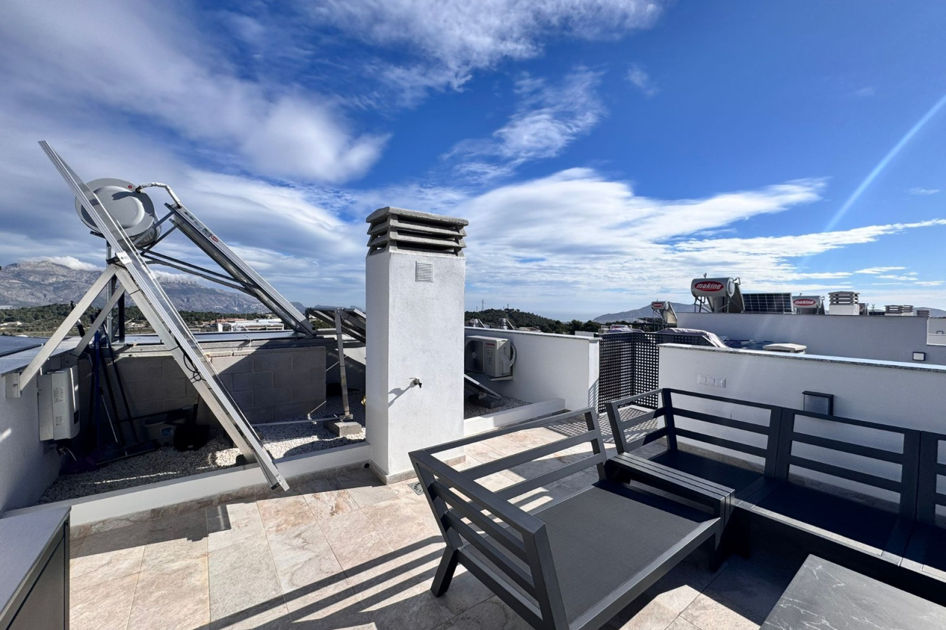 Odsprzedaż - Kamienica - Polop