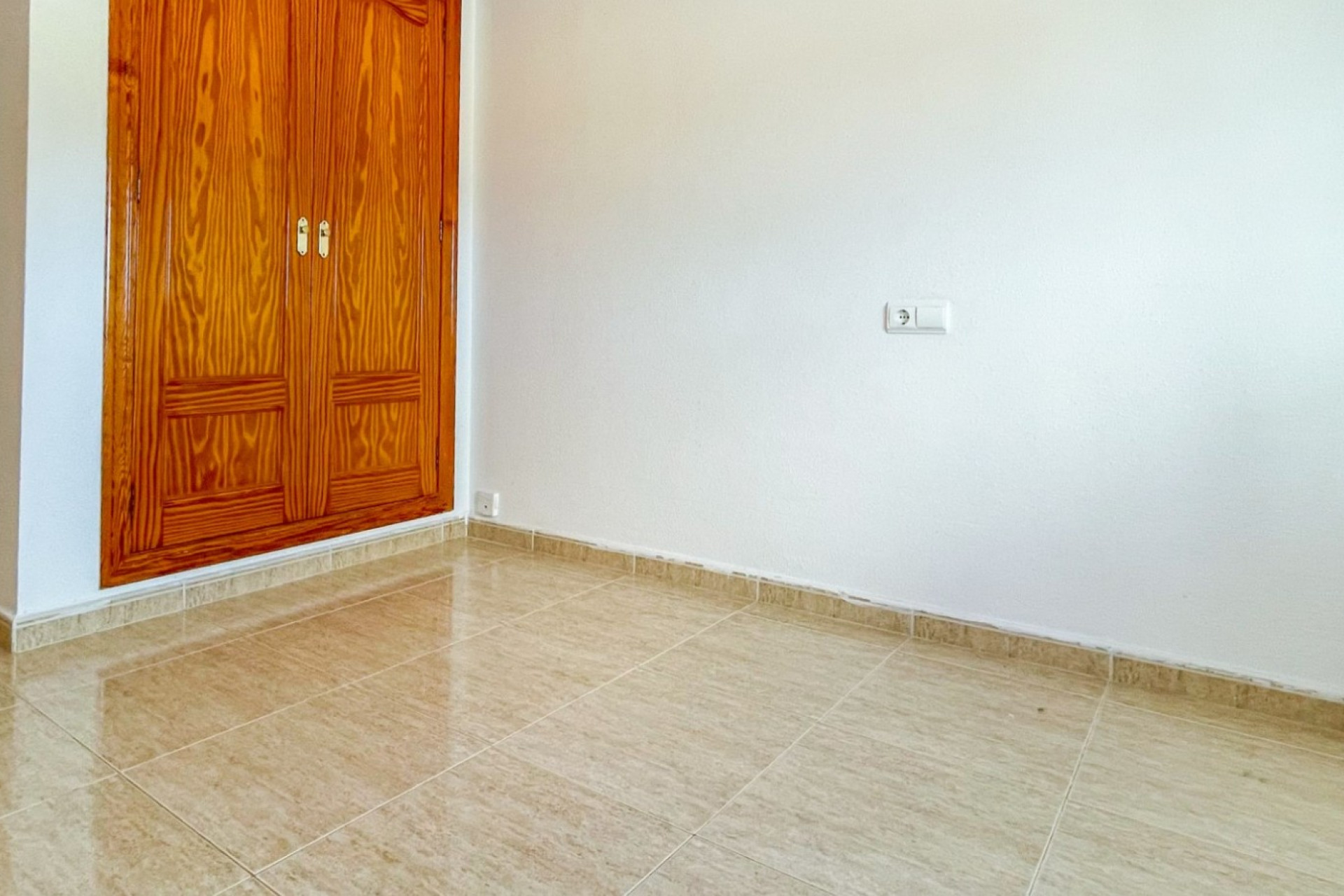 Odsprzedaż - Kamienica - San Javier