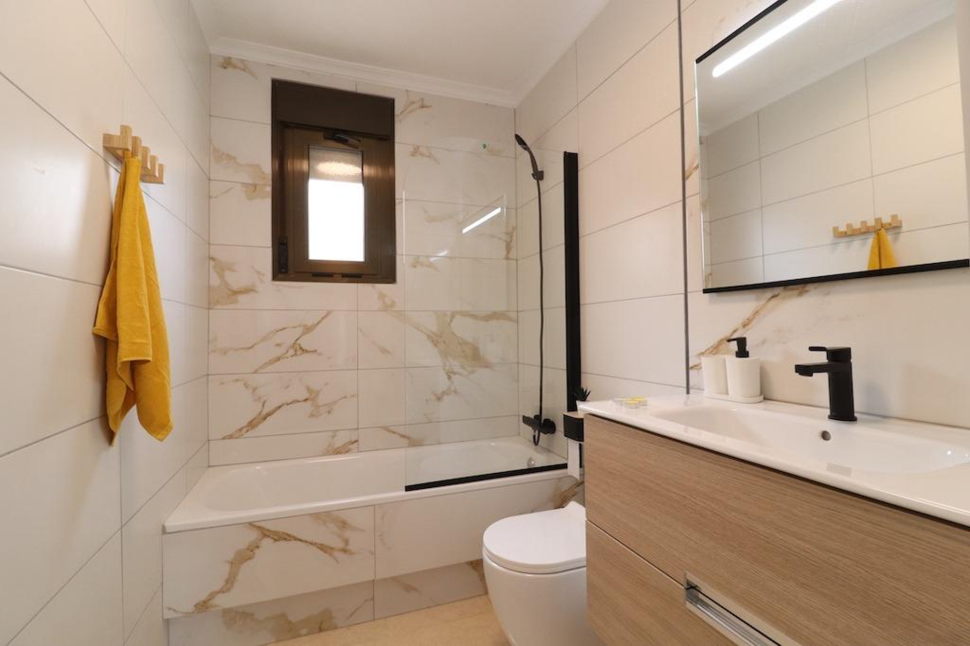 Odsprzedaż - Kamienica - San Miguel de Salinas - Cerro Del Sol