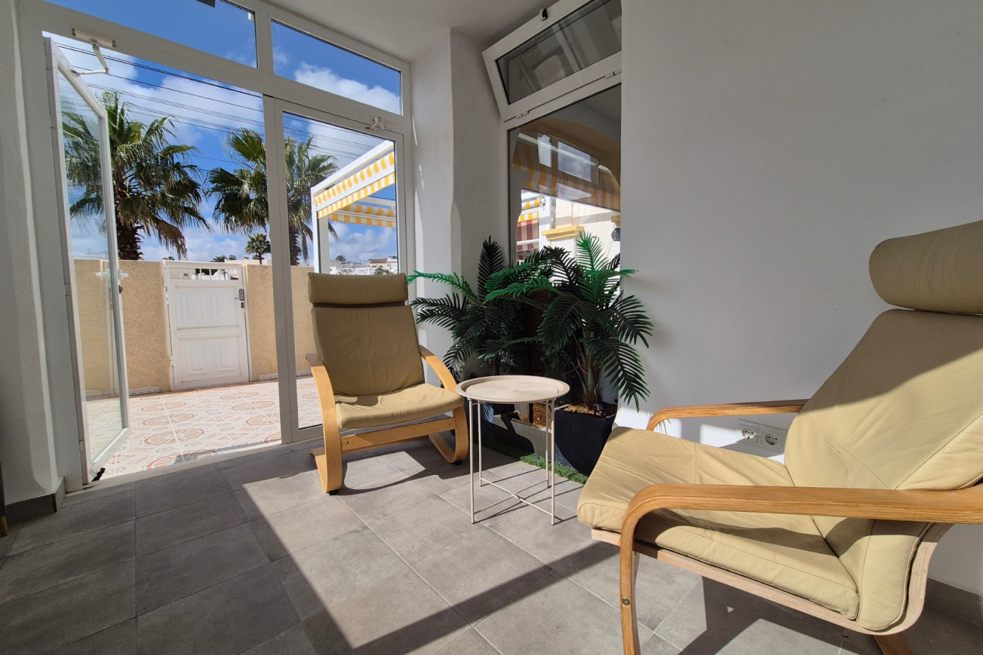 Odsprzedaż - Kamienica - San Miguel de Salinas - Costa Blanca Sur