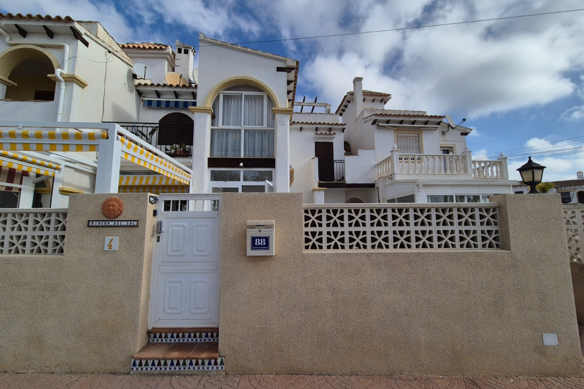 Odsprzedaż - Kamienica - San Miguel de Salinas - Costa Blanca Sur