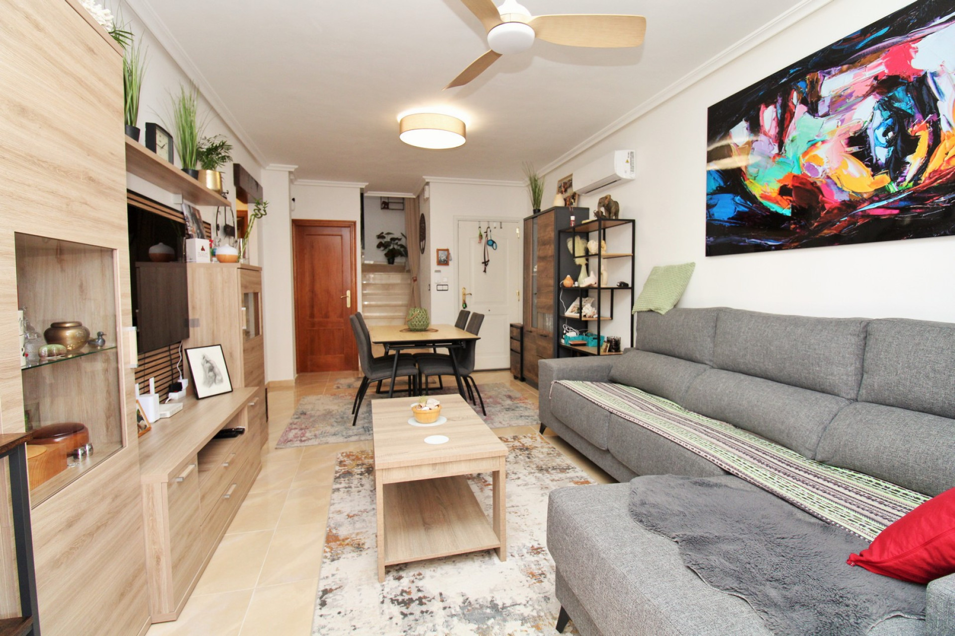 Odsprzedaż - Kamienica - San Miguel de Salinas