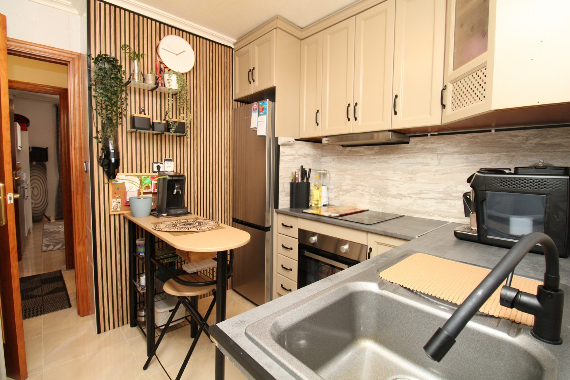 Odsprzedaż - Kamienica - San Miguel de Salinas