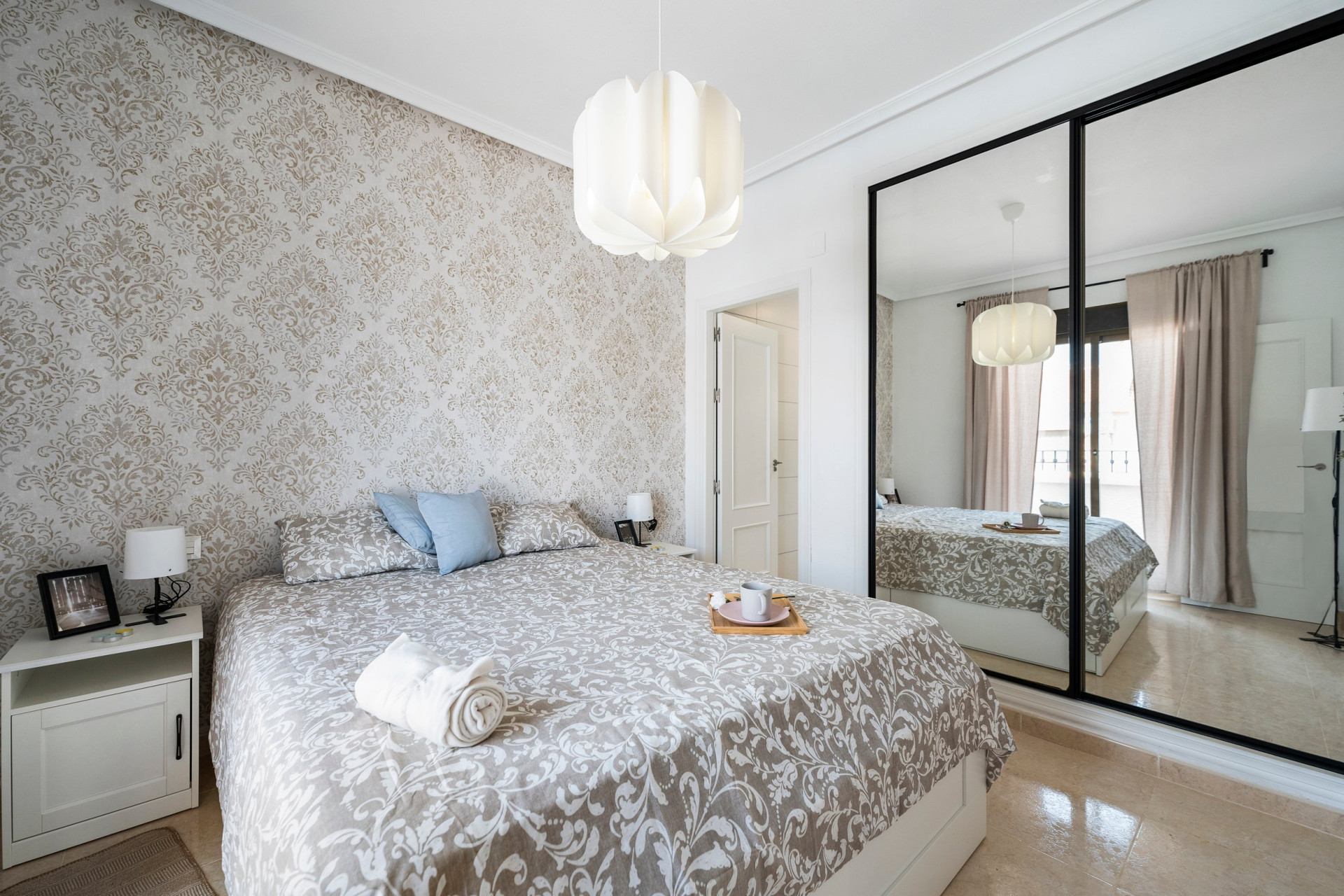 Odsprzedaż - Kamienica - San Miguel de Salinas