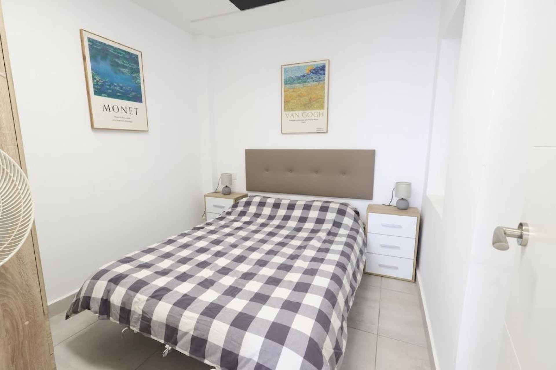 Odsprzedaż - Kamienica - Torrevieja - La Siesta - El Salado -  Torreta
