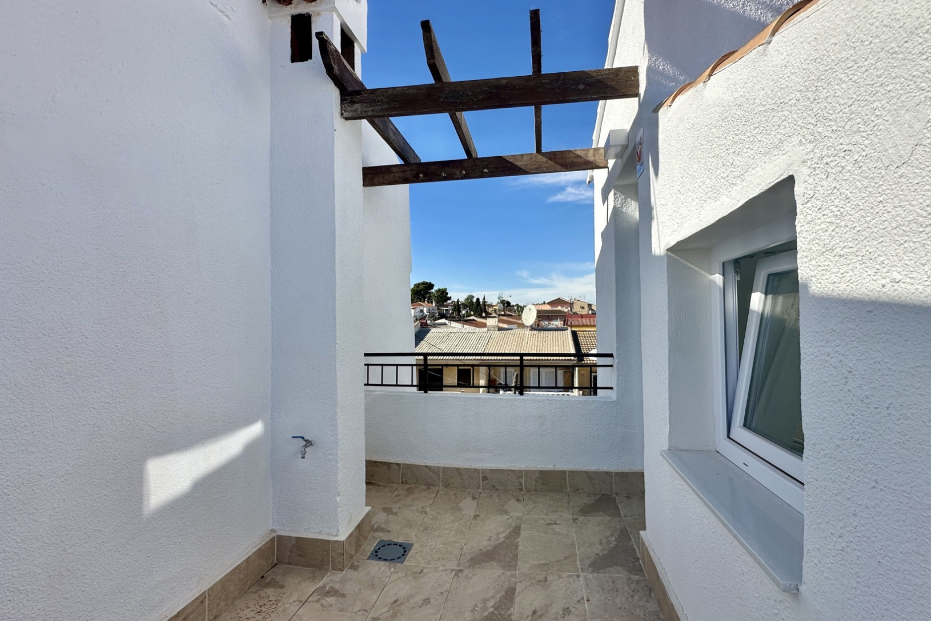 Odsprzedaż - Kamienica - Torrevieja - Los Balcones