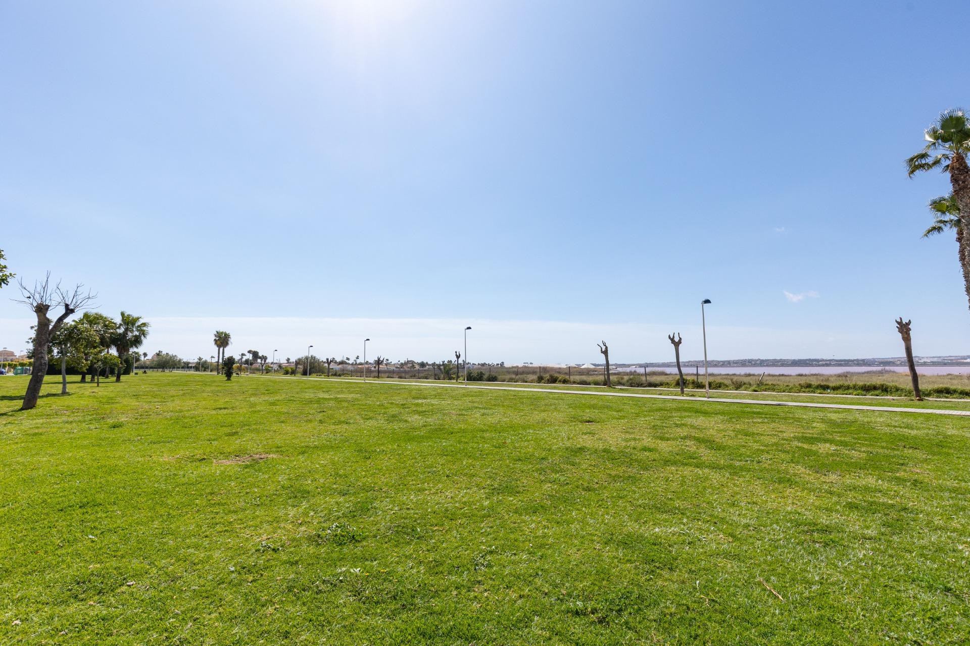 Odsprzedaż - Kamienica - Torrevieja - Torretas