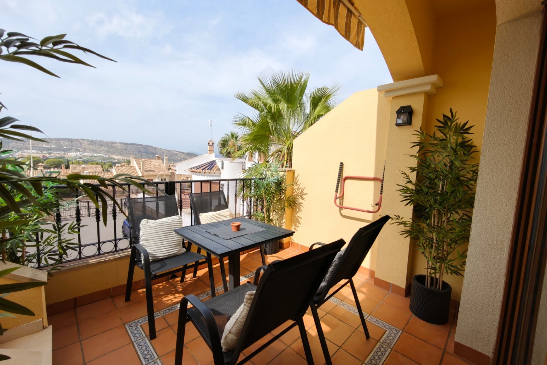 Odsprzedaż - Mieszkanie w bloku - Algorfa - La Finca Golf Resort