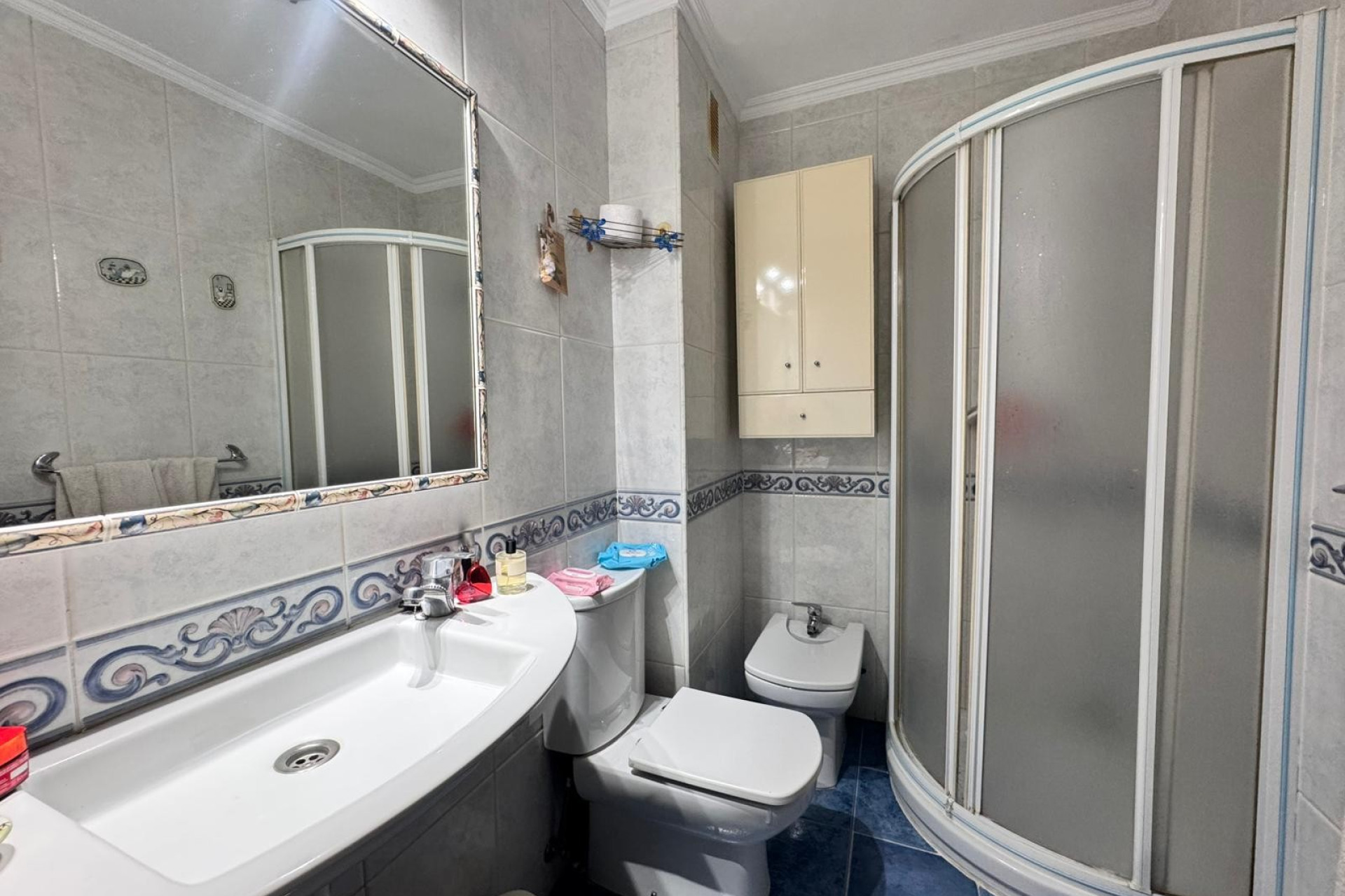 Odsprzedaż - Mieszkanie w bloku - Benidorm - Levante