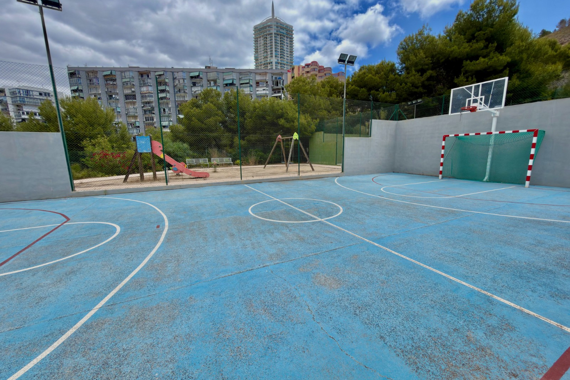 Odsprzedaż - Mieszkanie w bloku - Benidorm - Rincón de Loix