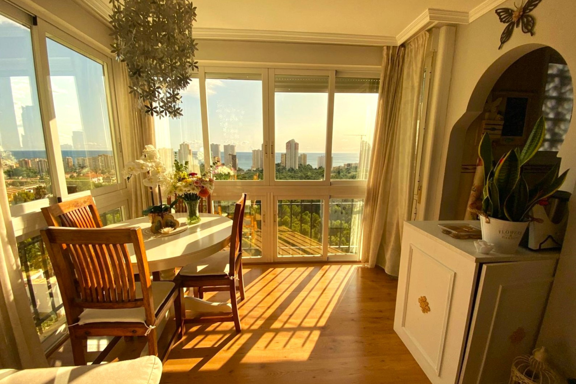 Odsprzedaż - Mieszkanie w bloku - Benidorm - Zona de Poniente