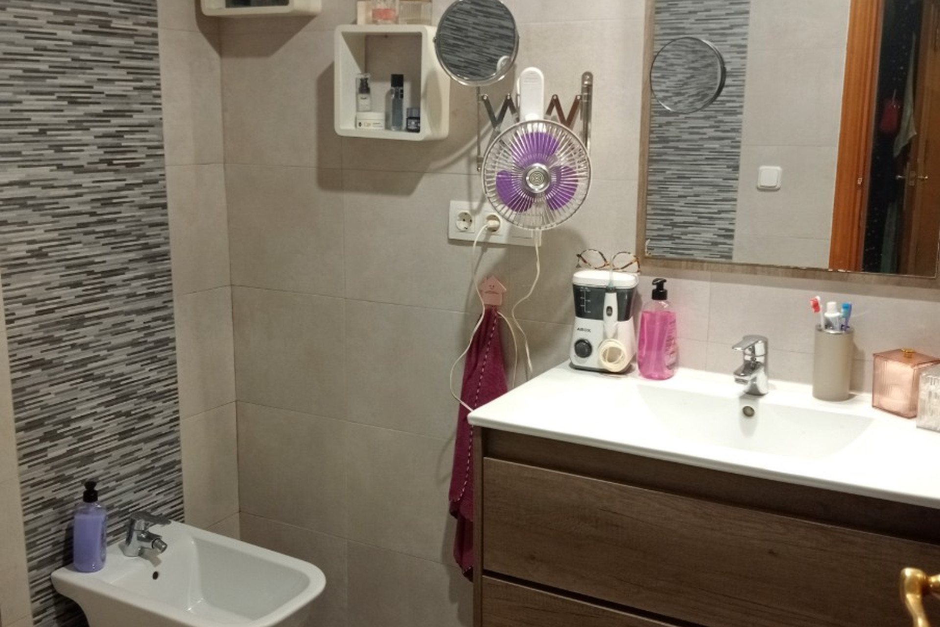 Odsprzedaż - Mieszkanie w bloku - Benidorm - Zona de Poniente