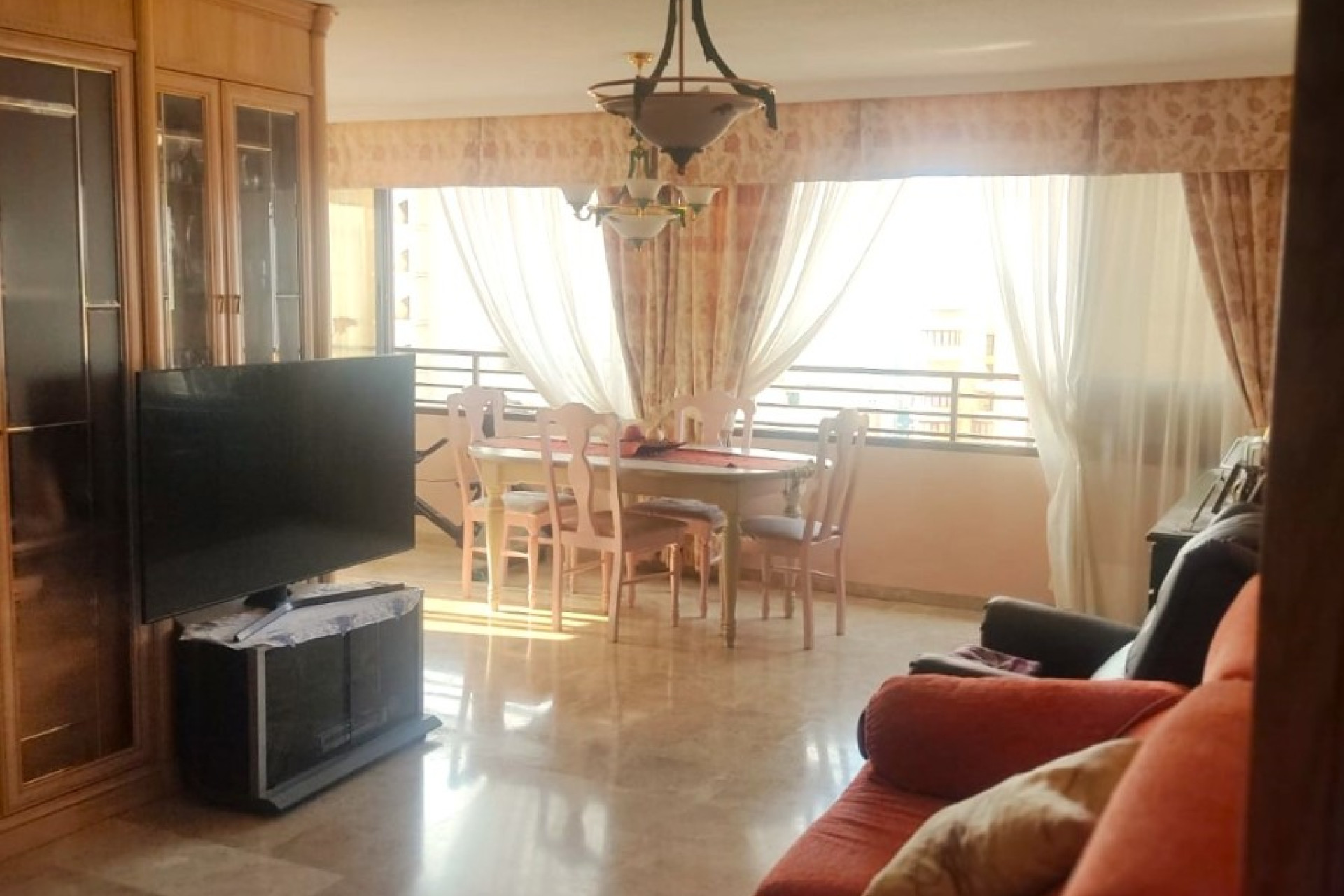 Odsprzedaż - Mieszkanie w bloku - Benidorm - Zona de Poniente