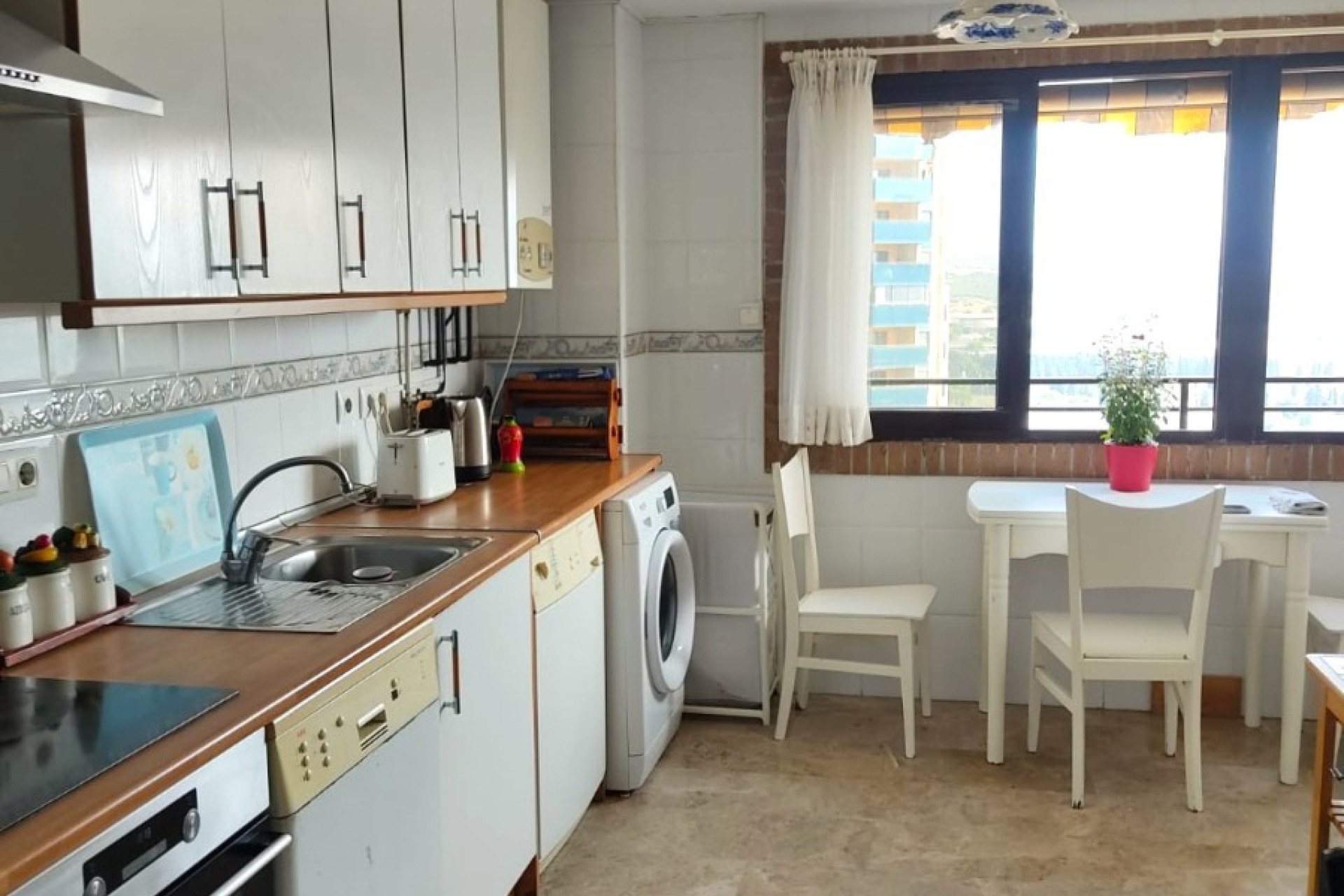 Odsprzedaż - Mieszkanie w bloku - Benidorm - Zona de Poniente