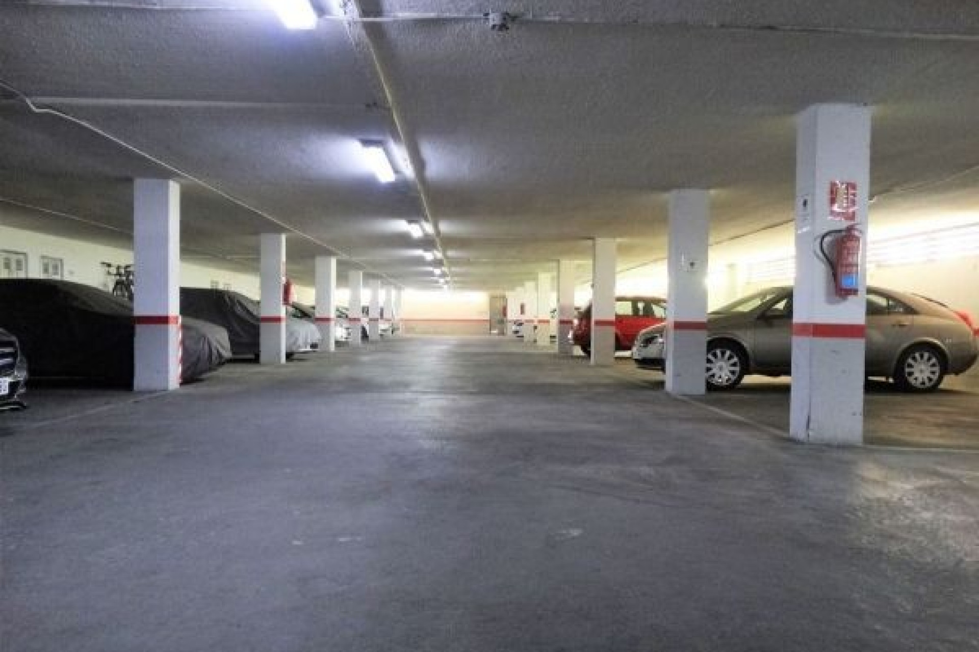 Odsprzedaż - Mieszkanie w bloku - Benidorm - Zona de Poniente